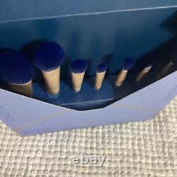 SPECTRUM Disney Cinderella Glass Slipper Makeup Brush Holder with 7pc Brush Set