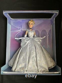 Saks Fifth Avenue Disney Cinderella 17 Limited Edition Heirloom Doll New