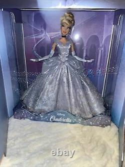 Saks Fifth Avenue Disney Cinderella 17 Limited Edition Heirloom Doll New
