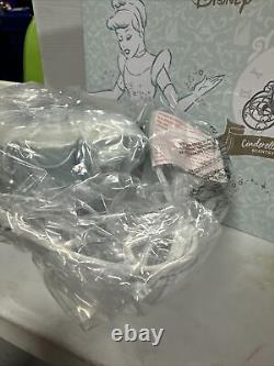 Scentsy Disney Cinderella Carriage Warmer Princess Collection New Sold Out NIB