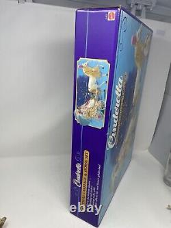 Vintage 1991 Disney Classics Cinderella Wedding Carriage And Horse Set SEALED