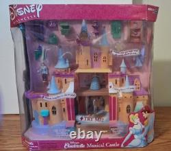 Vintage 2002 Disney Princess Cinderella Musical Castle (NIB)