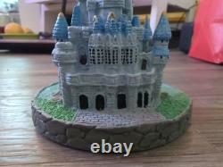 Vintage Disney Cinderella Castle Figurine Statue With Watch. LE Park Exclusive Vintage Disney Cinderella Castle Figurine Statue With Watch. LE Park Exclusive