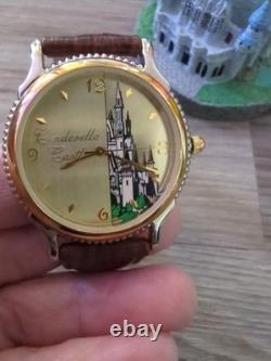 Vintage Disney Cinderella Castle Figurine Statue With Watch. LE Park Exclusive