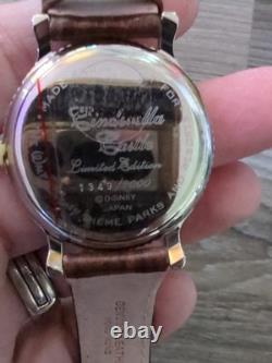 Vintage Disney Cinderella Castle Figurine Statue With Watch. LE Park Exclusive