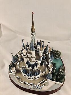 WALT DISNEY WORLD Cinderella Castle RARE First Edition2005 Signed by Olszewski