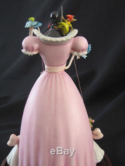 WDCC Cinderella's Dress A Lovely Dress for Cinderelly NIB withDome, Base and COA