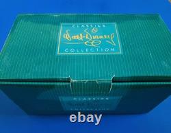 Walt Disney Footman 6 Presenting the Glass Slipper Cinderella New in Box