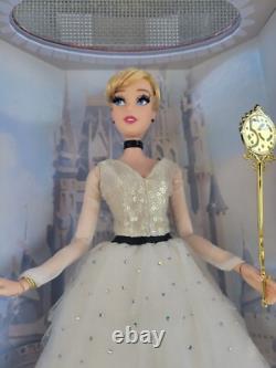 Walt Disney World 50th Cinderella Collector 17 Doll #4847/10000 NIB