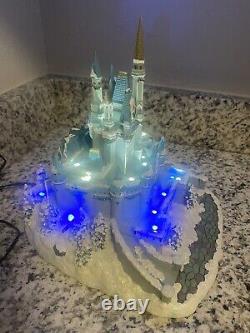 Walt Disney World Cinderella's Castle LED Light-Up New in Box