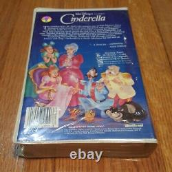 Walt Disney's Classic- Cinderella Clamshell VHS Tape Black Diamond Edition NEW