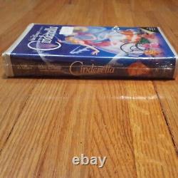 Walt Disney's Classic- Cinderella Clamshell VHS Tape Black Diamond Edition NEW