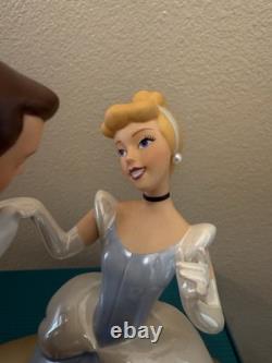 Wdcc Cinderella And Prince Charming Royal Introduction Statue Figurine And Base